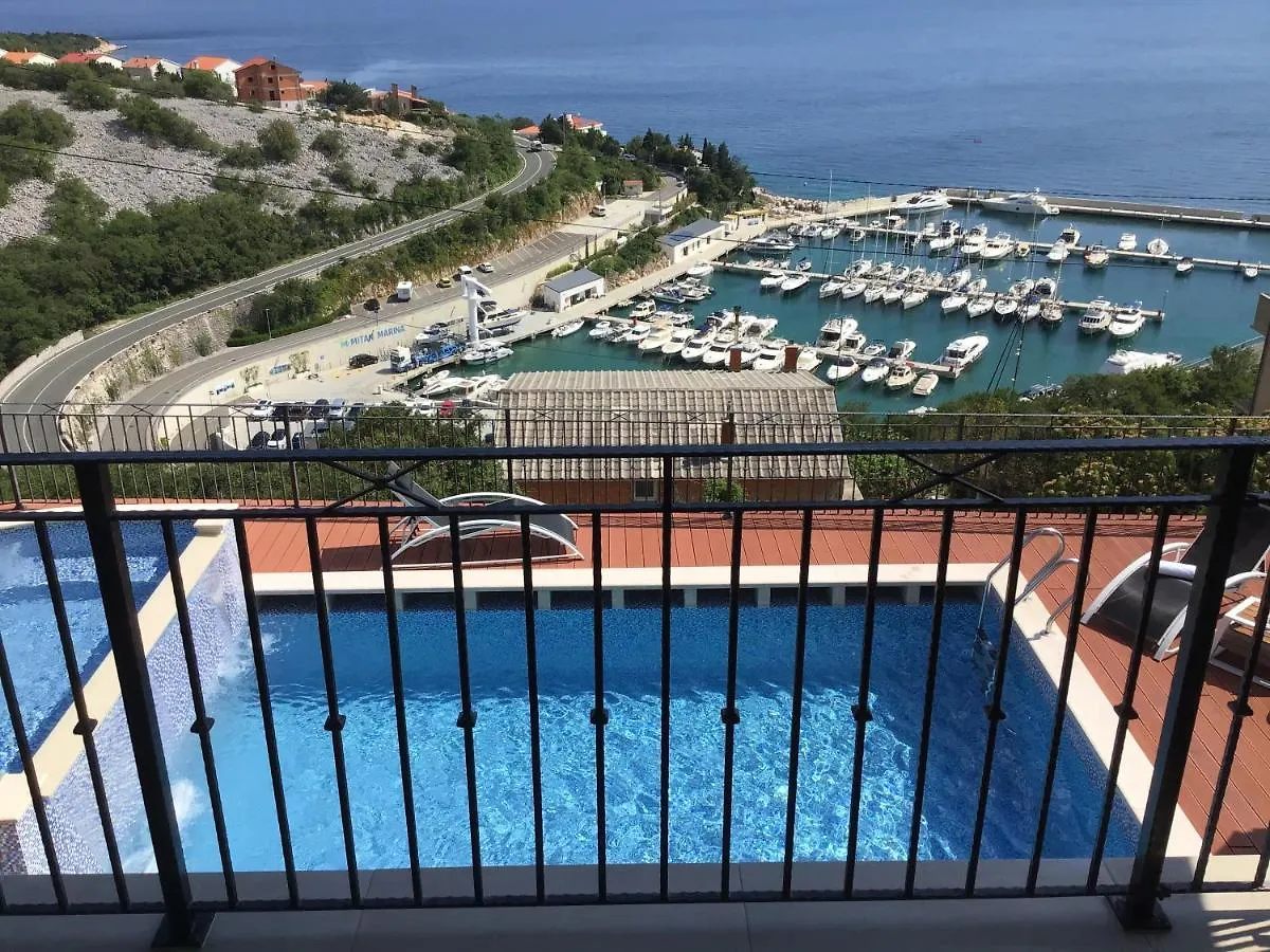 Apartments Villa Manda Novi Vinodolski Croatia