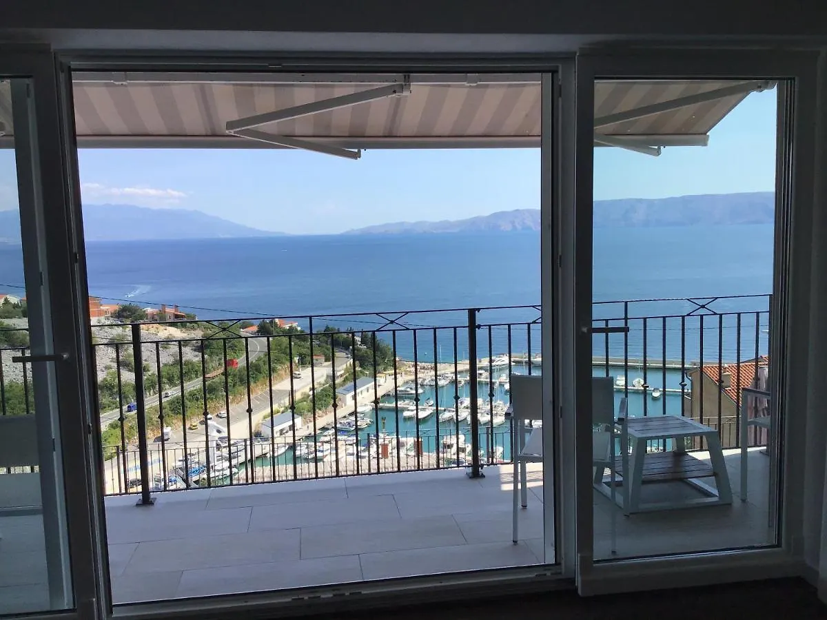 Apartments Villa Manda Novi Vinodolski